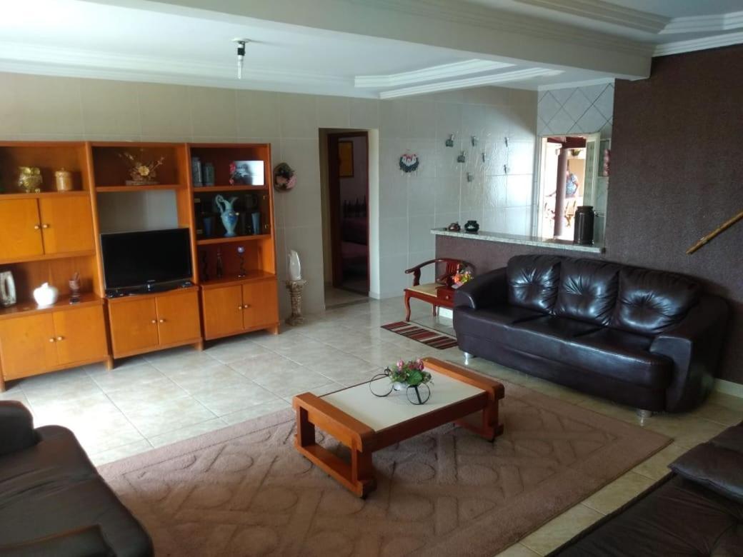 Sobrado Frente P/lago Com Piscina Aquecida Casa de férias *